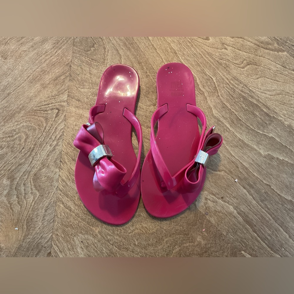Mini Melissa pink fusha flip flops youth size 1